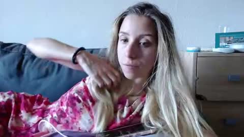 Lena online show from June 20, 2026, 7:11 am