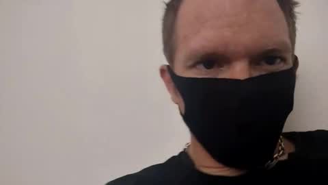 Snapshot of barniemay1 chatting on October 8, 2025, 9:01 pm barniemay1 online show from October 8, 2025, 9:01 pm