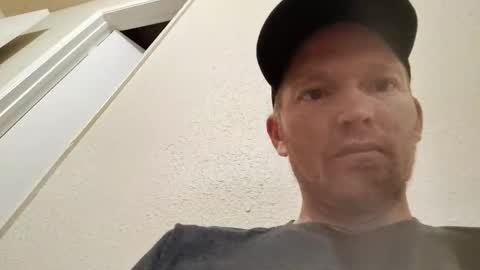 barniemay1 online show from April 21, 2026, 1:17 pm