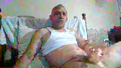 barranquillero76 online show from December 22, 2025, 6:21 am