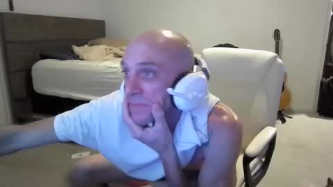 Snapshot of barryblackgun chatting on March 2, 2025, 5:23 am barryblackgun online show from March 2, 2025, 5:23 am