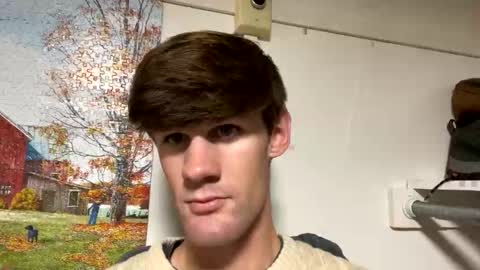 Snapshot of basicallyjustmee chatting on October 22, 2025, 7:35 pm basicallyjustmee online show from October 22, 2025, 7:35 pm