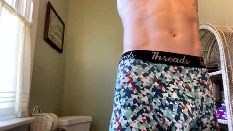 Snapshot of basicallyjustmee chatting on March 9, 2026, 6:34 pm basicallyjustmee online show from March 9, 2026, 6:34 pm