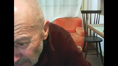 bassluis online show from October 6, 2025, 1:14 am