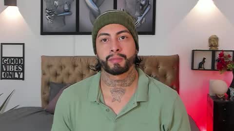 bastian_jones1 online show from November 16, 2025, 3:45 am