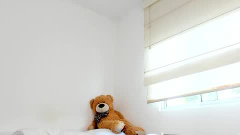 Bastian Maalouf  online show from December 15, 2025, 4:11 pm