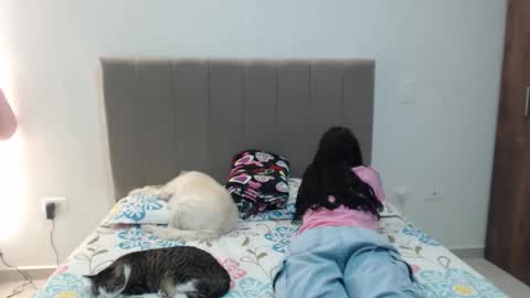 Snapshot of bat_777 chatting on October 28, 2025, 12:58 am Aron online show from October 28, 2025, 12:58 am