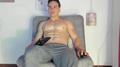Snapshot of battista_turner chatting on May 24, 2026, 2:33 pm battista online show from May 24, 2026, 2:33 pm