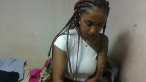 bavianona online show from October 10, 2025, 2:43 am