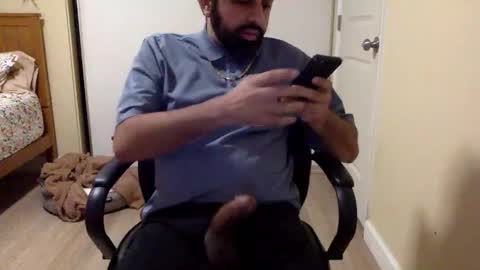 Snapshot of baydaddy408 chatting on December 10, 2024, 6:01 am baydaddy408 online show from December 10, 2024, 6:01 am