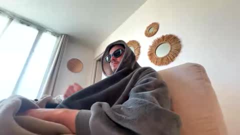 bazby online show from February 18, 2026, 8:43 am