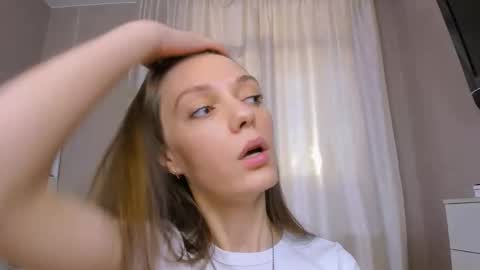 Snapshot of bb_lourels_ chatting on September 12, 2025, 3:12 pm Lourel I will be here on and online show from September 12, 2025, 3:12 pm