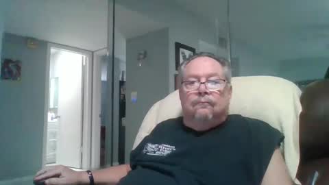 Single Grandpa in Florida. Love to C2C and have Fun Privately online show from October 6, 2025, 4:48 pm