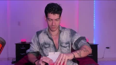 Valentino online show from March 2, 2025, 1:04 am