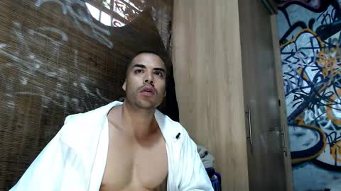 Justin online show from November 20, 2025, 10:09 pm