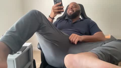 Zaddy online show from August 5, 2026, 2:53 pm