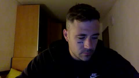 BB Namelezz online show from November 3, 2025, 5:52 am