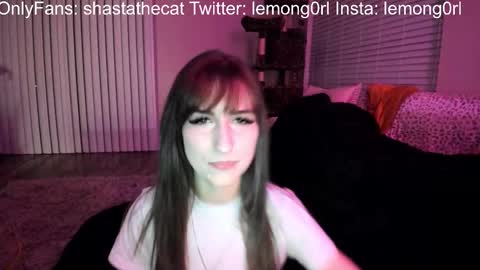 Snapshot of bbshasta chatting on November 25, 2025, 6:24 am Shasta online show from November 25, 2025, 6:24 am