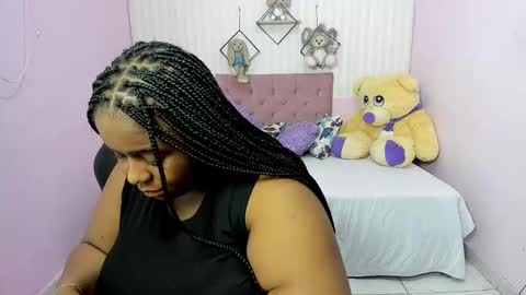 Snapshot of bbw_charlote chatting on October 25, 2025, 12:23 pm Charlote online show from October 25, 2025, 12:23 pm