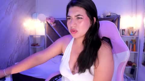 Snapshot of bbwcloe chatting on October 11, 2025, 4:01 am Cloe  online show from October 11, 2025, 4:01 am