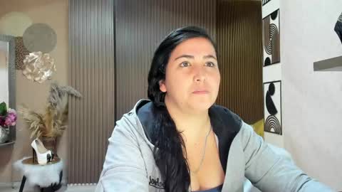 Snapshot of bbwluxurymuse chatting on May 23, 2026, 11:25 am bbwluxurymuse online show from May 23, 2026, 11:25 am