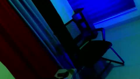 URE BBY ZEMIRA online show from June 5, 2026, 6:52 am