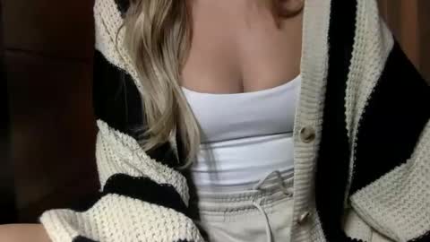 Brianne may online show from September 30, 2025, 4:06 am