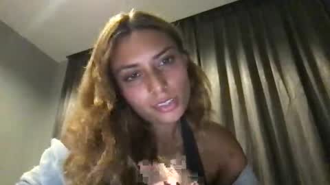 Snapshot of bbypiamia chatting on April 8, 2026, 1:33 pm bbypiamia online show from April 8, 2026, 1:33 pm