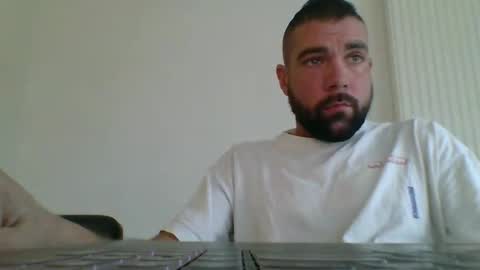 bdemwi2588 online show from December 5, 2025, 8:23 am