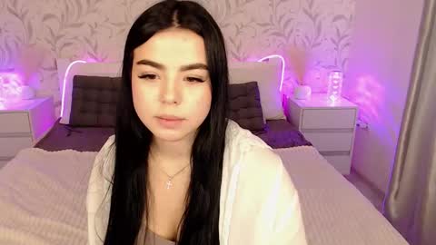 Bella online show from February 2, 2026, 2:05 pm