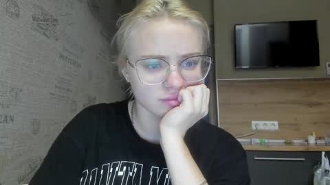Summer BABY online show from December 16, 2024, 2:27 pm