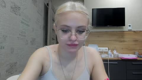 Summer BABY online show from January 26, 2025, 6:37 pm