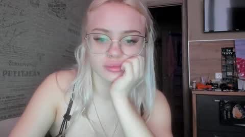 Summer BABY online show from February 18, 2025, 2:06 pm