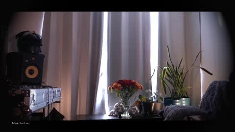 Snapshot of be_lov chatting on December 3, 2025, 9:13 pm Call me Bells Next Stream on Wednesday Feb 26 online show from December 3, 2025, 9:13 pm