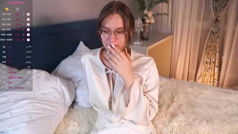 Emma online show from September 10, 2025, 6:41 pm