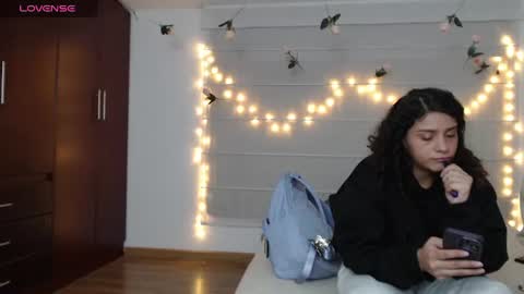 Sara  Juan online show from June 14, 2026, 2:35 am