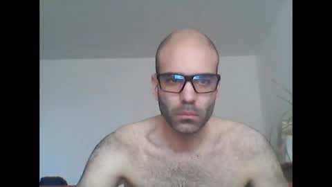 bear14250949 online show from February 3, 2026, 9:58 am