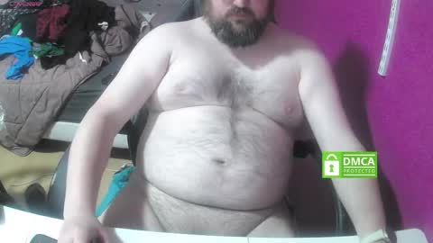 bear282667 online show from April 10, 2026, 10:42 am
