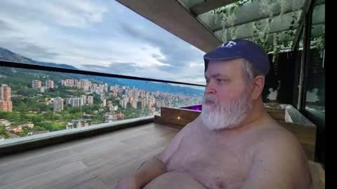 Dookie online show from September 9, 2025, 6:51 pm