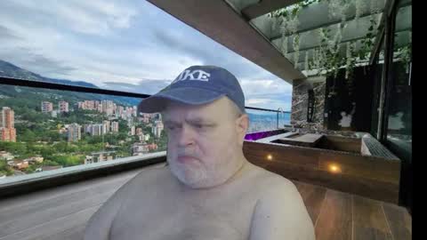 Dookie online show from October 12, 2025, 9:58 pm