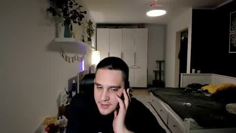 bear_beer130 online show from November 14, 2025, 1:26 am