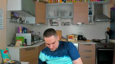 bear_beer130 online show from March 26, 2026, 6:35 pm