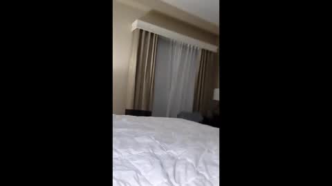 bearb4200 online show from February 8, 2026, 6:17 am