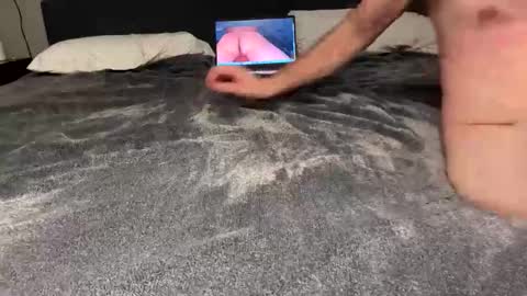 Snapshot of beard_papa chatting on November 16, 2025, 5:13 am beard_papa online show from November 16, 2025, 5:13 am