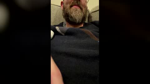 Snapshot of beard_papa chatting on March 14, 2026, 5:46 am beard_papa online show from March 14, 2026, 5:46 am