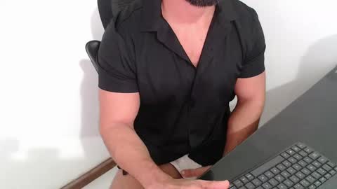 Beard Guy online show from May 7, 2026, 11:04 am