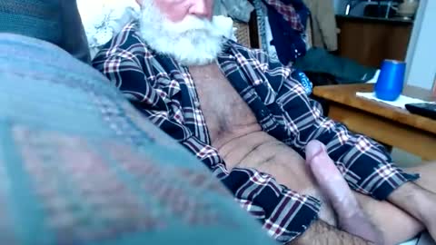 beardbushy online show from February 16, 2025, 6:54 pm
