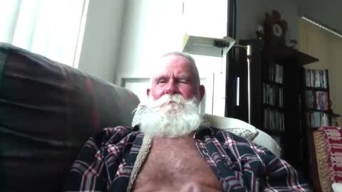 beardbushy online show from September 22, 2025, 6:32 pm