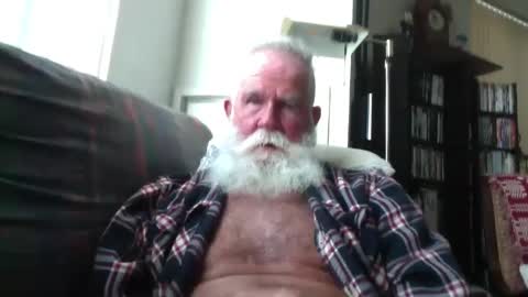 Snapshot of beardbushy chatting on September 23, 2025, 3:59 pm beardbushy online show from September 23, 2025, 3:59 pm