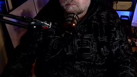 Snapshot of bearded__trouble chatting on October 30, 2025, 6:52 pm BeardedTrouble online show from October 30, 2025, 6:52 pm